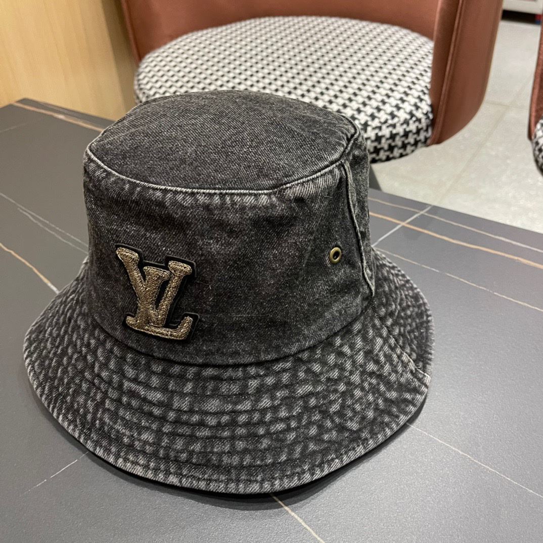 Louis Vuitton Caps